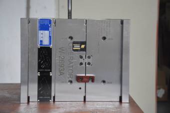 汽車(chē)塑料模具中常用的工程塑料有哪些？性能是什么呢？