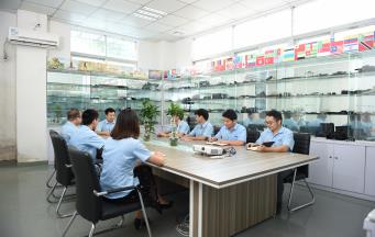 銘洋宇通注塑模具廠感恩財(cái)文學(xué)長(zhǎng)對(duì)于臨事有勇的精彩分享